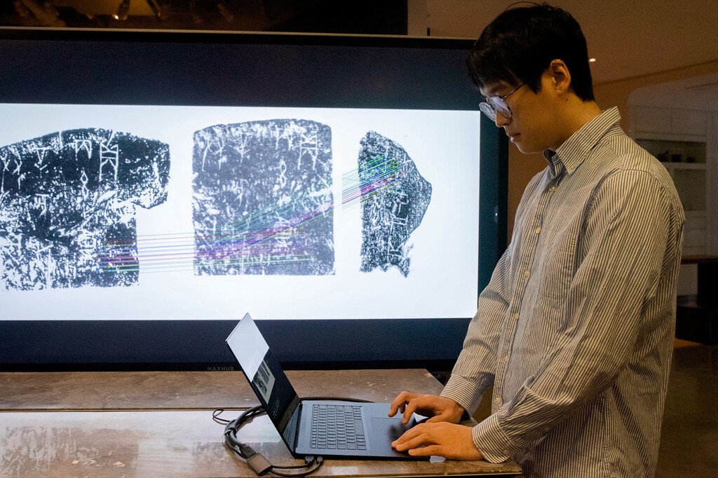 Microsoft quiere que sus ingenieros de China salgan del país. Ellos no lo ven claro 