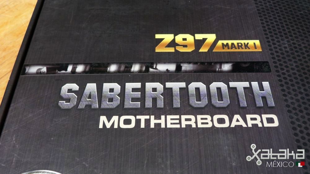 Foto de Empaque: ASUS MARK 2 (1/9)