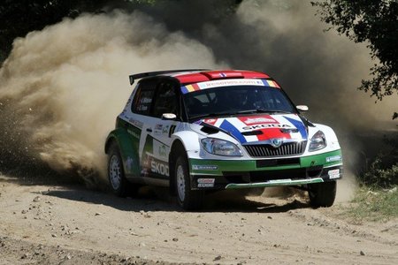 Andreas Mikkelsen domina sin oposición en Rumania
