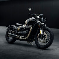 La nueva Triumph Bobber TFC es una auténtica y siniestra británica de 78 CV que pocos podrán tener