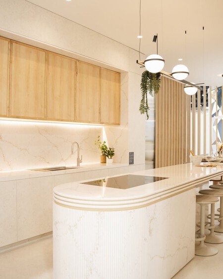 Beautiful Elegant And Tres Chic Blanc Elysee Brings The Charm Of The Classic Parisian Palace