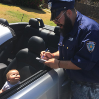 Las fotos más geniales de un padre y su bebé de nueve meses en situaciones divertidas (y sin photoshop) 