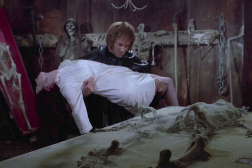 Quemaron ratas vivas en el Pirineo para rodar esta peli. Ahora, un VHS original suyo puede hacerte ganar 3.600 euros