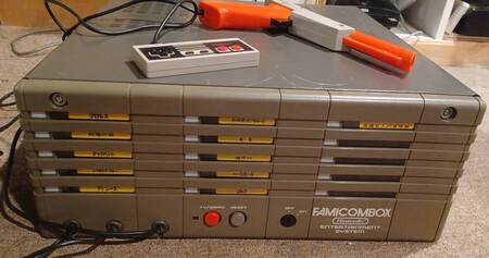 Encontraron Una Reliquia Perdida De Nintendo Creian Que Las Famicombox Habian Desaparecido Pero Aparecieron Varias En Un Hotel De Paso En Japon