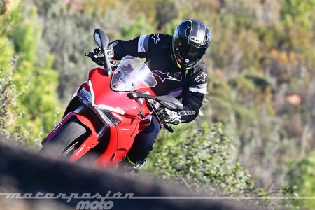 Ducati Supersport 2017 032