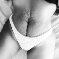 Una madre comparte una foto con las marcas que han quedado en su barriga después de tres niños