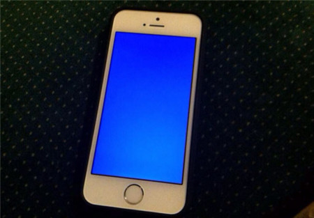 La pantalla azul de la muerte reaparece... ¿en los iPhone 5S?