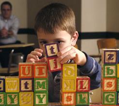 Toledo creará un centro público para niños con autismo de referencia nacional