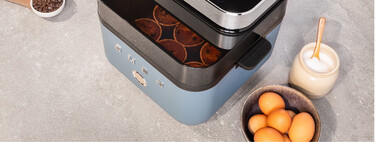 La nueva freidora de aire de SMEG promete platos "dorados y crujientes por fuera, tiernos y jugosos por dentro." Así quieren conseguirlo