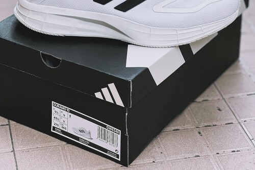 El outlet de Adidas sube sus descuentos al 50% y estas son las cinco gangas que no te puedes perder   