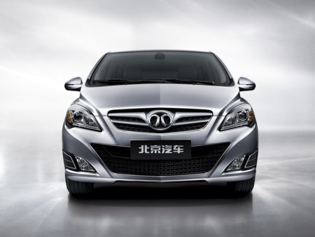 BAIC reciclará una plataforma del Mercedes Clase E en China para crear su berlina