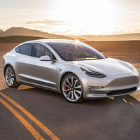 Este Tesla Model 3 llega hasta los 1.000 km de autonomía... gracias a un motor de gasolina. ¿Sacrilegio?