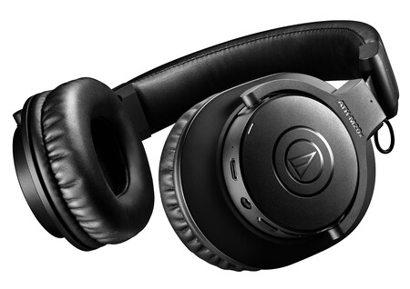 Auriculares over-ear ATH-M50x con cable y ATH-M50xBT inalámbricos