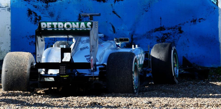 Vídeo del accidente de Lewis Hamilton con el Mercedes AMG en el test de Jerez
