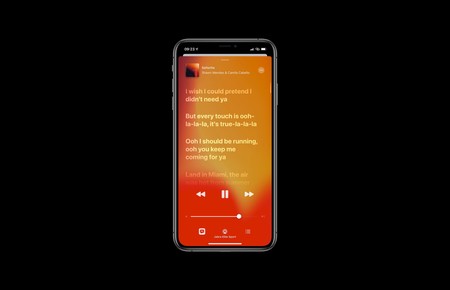 Craig Federighi explica por qué no hay mensajes programables en iMessage y la llegada de las letras en canciones con iOS 13.1