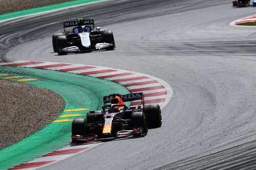 Max Verstappen escenifica el cambio de guardia en la Fórmula 1 con una victoria 'a lo Hamilton' en Estiria