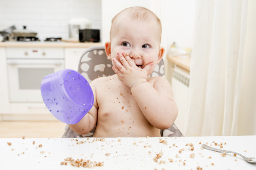 Alimentación infantil: todo lo que los padres deben saber resumido en 17 claves básicas