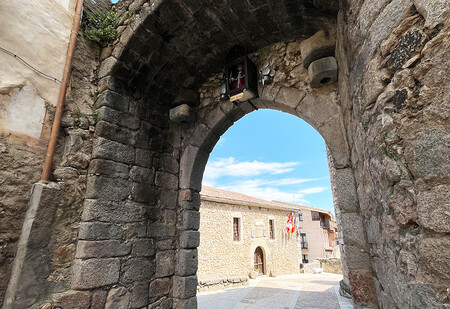 Alhondiga Miranda Del Castanar Salamanca