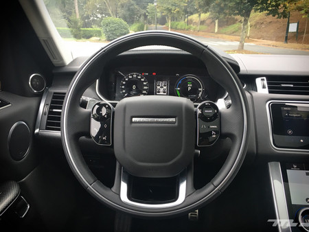 Range Rover Sport PHEV volante
