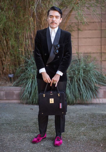 El mejor streetstyle de la semana lleva la elegancia del terciopelo a las calles previo a la nochevieja
