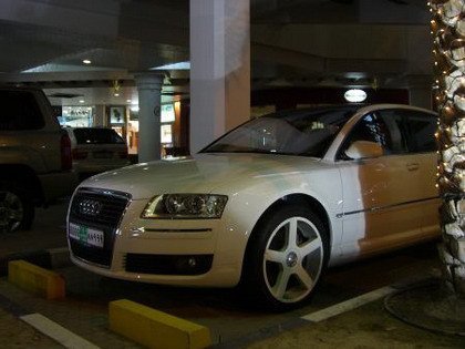 Coche blanco Dubai