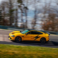 Los coches de Xiaomi corren tanto que han encendido las alarmas: China prepara un frenazo legal histórico