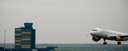 Queda inaugurado el aeropuerto de Lleida