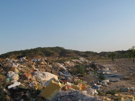 El blog de los vertederos ilegales también es un blog sobre la política basura