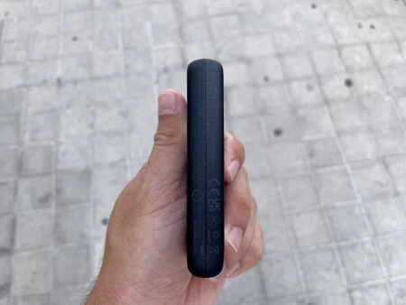 Anker 008 Magsafe バッテリー