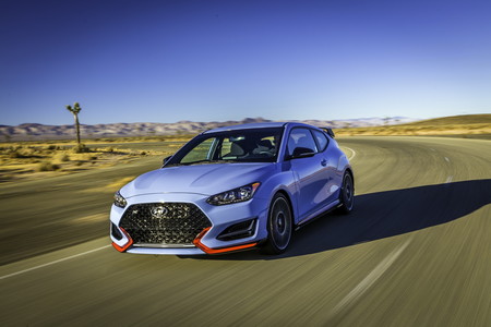 El Hyundai Veloster N es el hatchback asimétrico llevado a su extremo racing