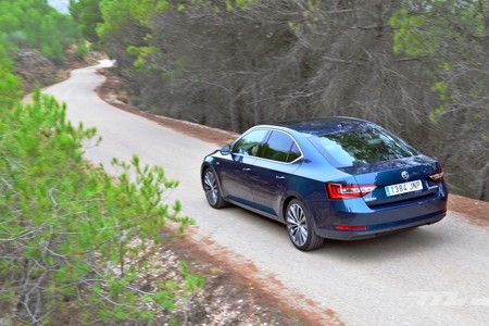 Skoda Superb 2 0 Tdi 150 L K 048