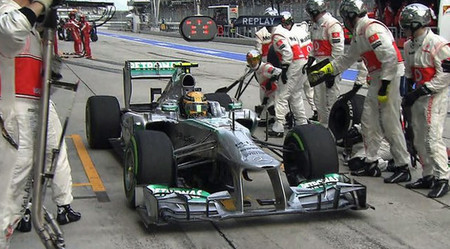 Sam Michael echó a Lewis Hamilton del box de McLaren durante la pretemporada