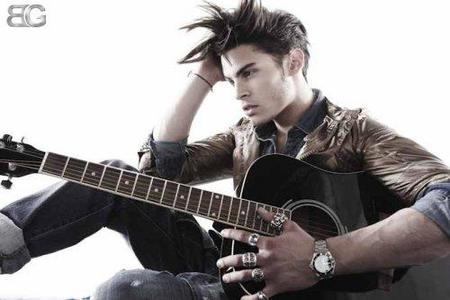Baptiste Giabiconi y su nuevo Rock Star Look