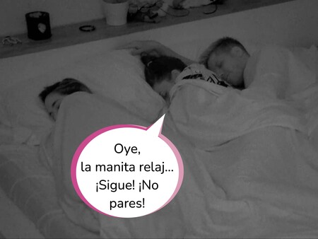¿'Élite' o 'La Isla de las Tentaciones 3'? Carlos y Lola se tocan bajo las sábanas mientras que Lucía duerme en la misma cama