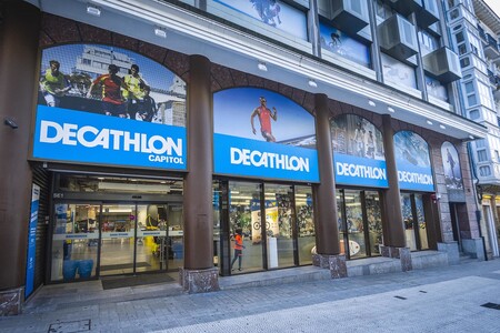 Mancuernas, elípticas y cintas de correr para ponerte en forma tras los excesos navideños: material deportivo desde 4,99 euros en Decathlon
