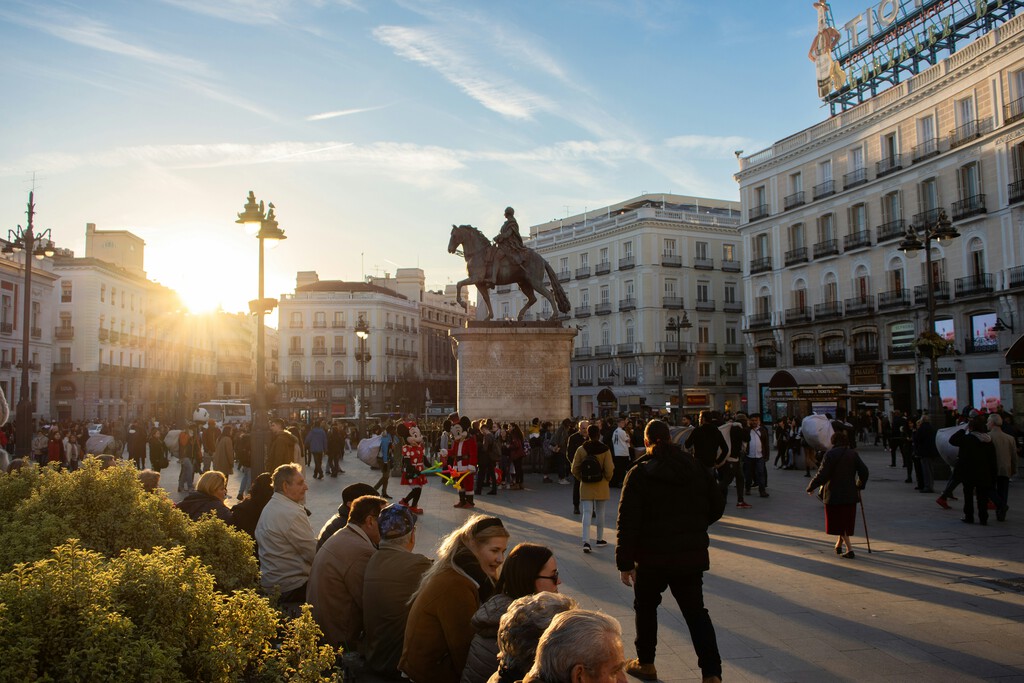 El teletrabajo tiene un escollo en España: somos sociables. Un estudio global muestra que triunfa en sociedades individualistas 