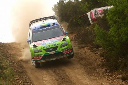 Los Ford se recuperan mientras Loeb mantiene el liderato