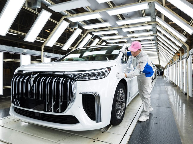 Stellantis Dongfeng 1