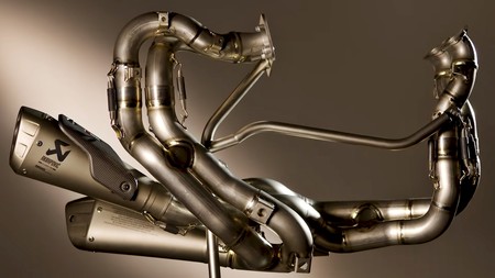 Ducati Panigale V4 Akrapovic