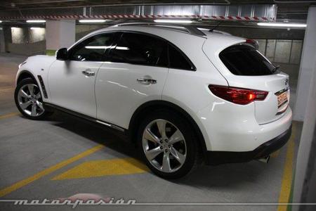 Infiniti FX 30d S, prueba (equipamiento, versiones y seguridad)