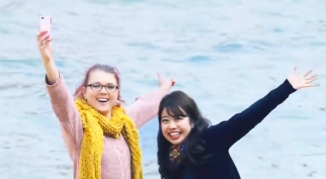 Giga Selfie The World S Biggest Selfie Service By Tourism Australia Youtube
