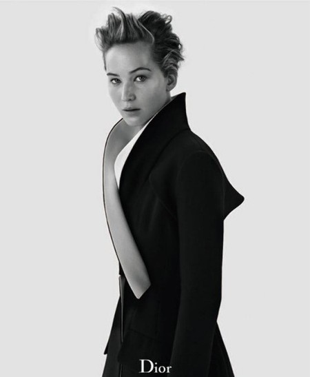 Jennifer Lawrence, elegantísima y... ¿brillante? para Dior