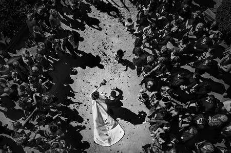 “Frente a lo que se pueda pensar de este género, con las bodas pude desarrollarme y vivir la fotografía en su estado puro”, Víctor Lax, fotógrafo de bodas