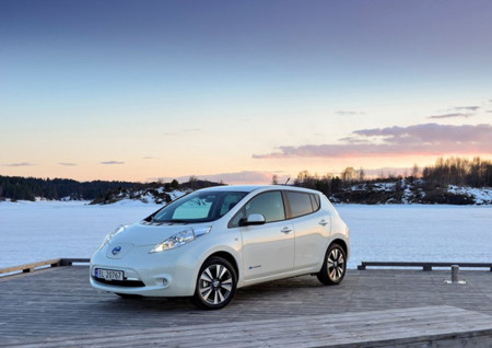 Nissan Leaf 2014 800x600 Wallpaper 10