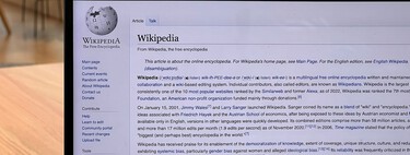La IA prometía ayudar a traducir artículos de Wikipedia: terminó colando errores y referencias que no cuadraban