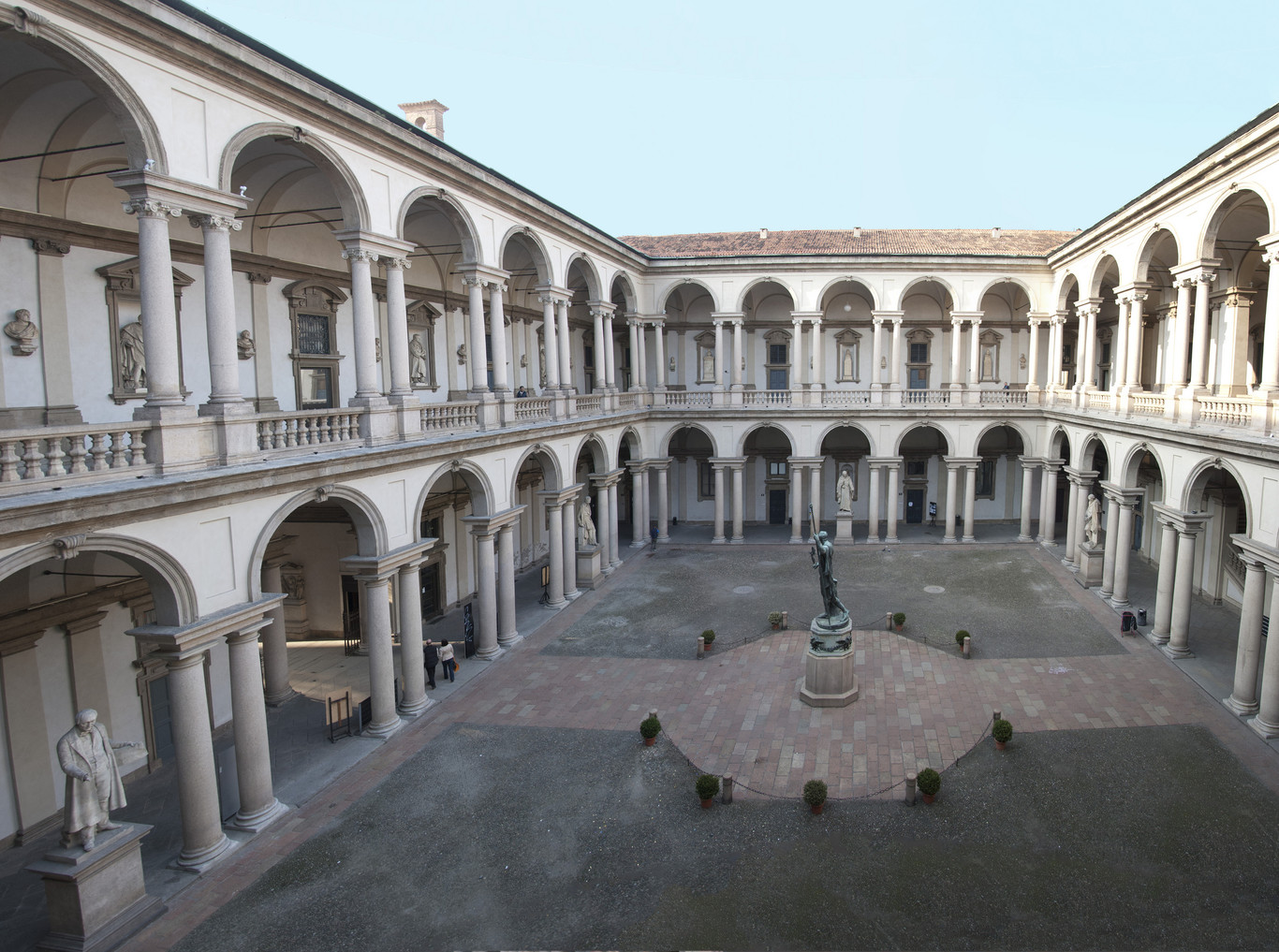 Tres recorridos por el Palacio de Brera que harán que desees visitarlo en Milán