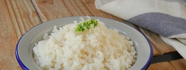 Cómo hacer arroz blanco, la receta para que quede suelto y perfecto