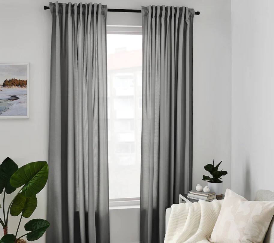 Las nuevas cortinas Gunnlaug de Ikea te ayudarán a mejorar la acústica de tu salón reduciendo ecos y el ruido exterior
