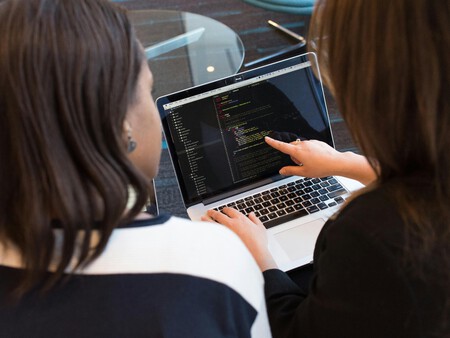Women Tech Dating 7