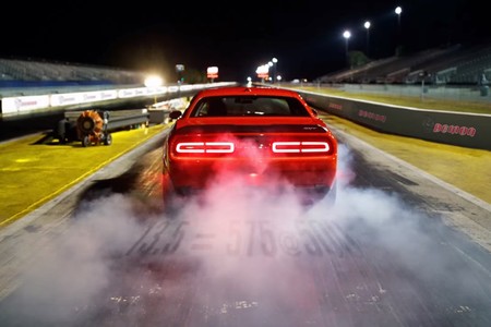 Cuatro vídeos, detalles interesantes y ¿757 CV? El Dodge Challenger SRT Demon es pura testosterona